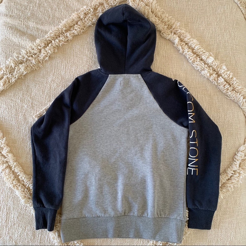 Volcom sweater - Picture 2 of 3